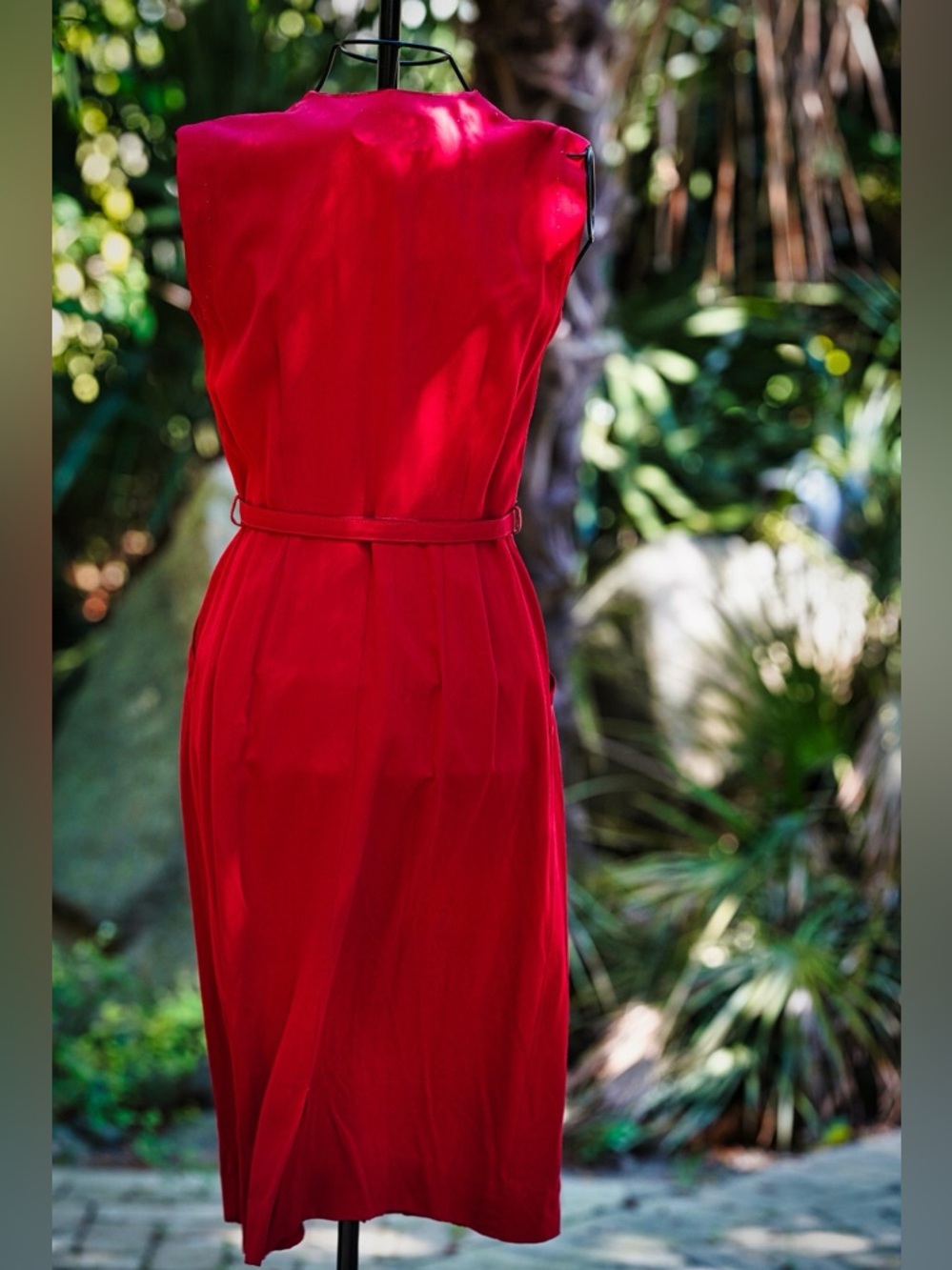 Vintage Red Sleeveless Dress w/ Rhinestone Lion Emblem & Belt - Size S/M - Picture 6 of 7